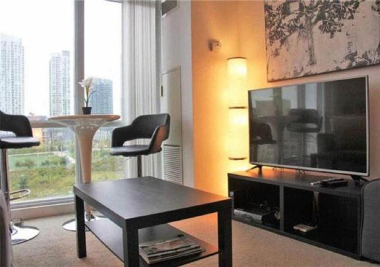 Micasa Suites - Stylish Condo By Cn Tower Toronto Dış mekan fotoğraf